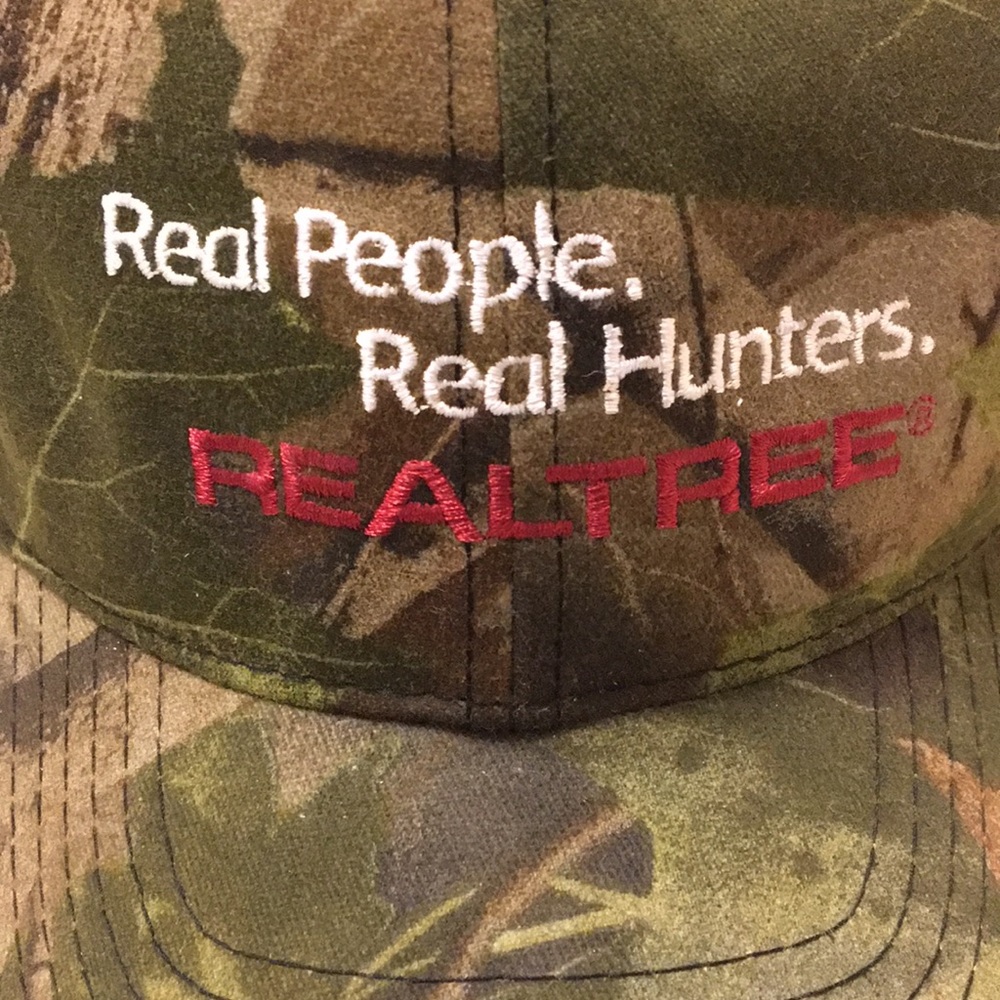 REALTREE hat. Real People, Real hunters camouflage